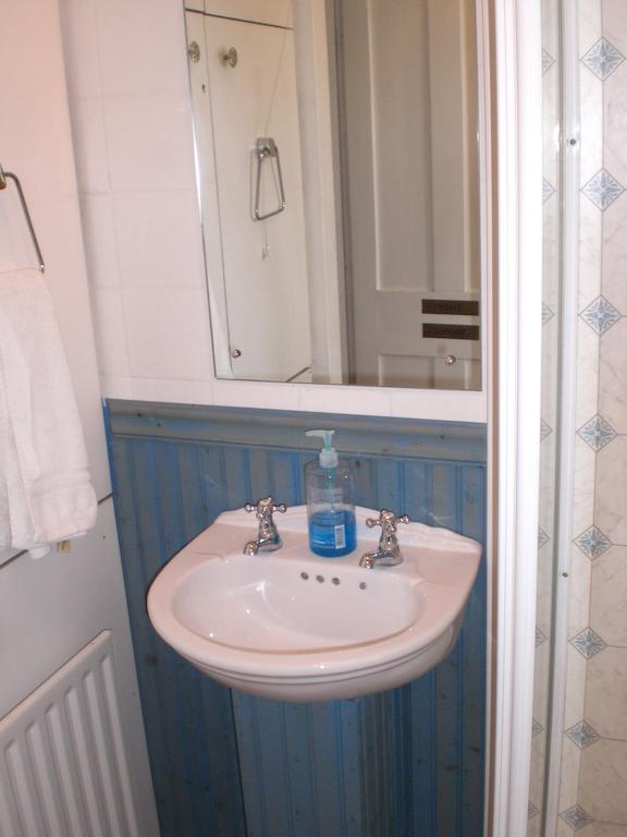 Melville Lodge Gatwick Хорли Номер фото